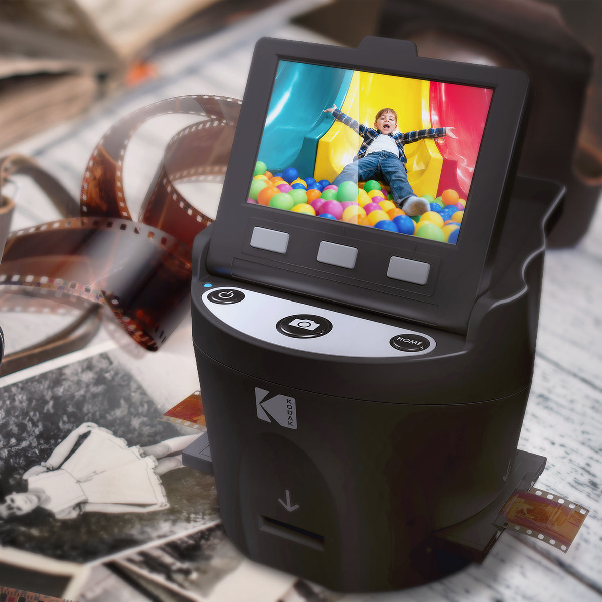 KODAK Film- & Diascanner – Alte Erinnerungen digital bewahren | Neigbares 3,5-Zoll-LCD